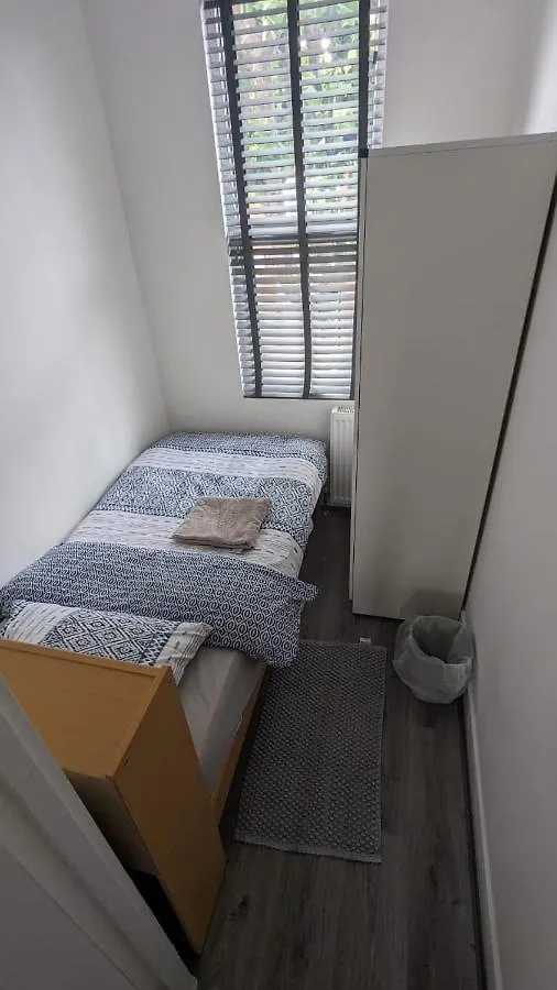 Homestay Rahal Eastham Apartment London