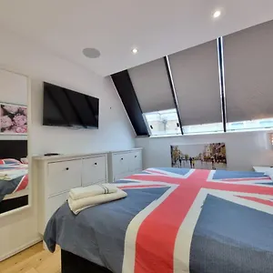 Deluxe Townhouse Zone 1 Brick Lane Holiday home