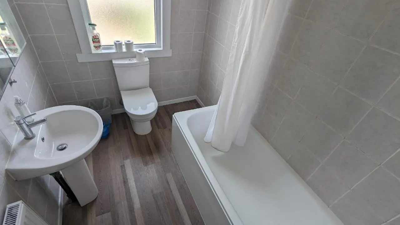 Rahal Eastham Apartment London United Kingdom